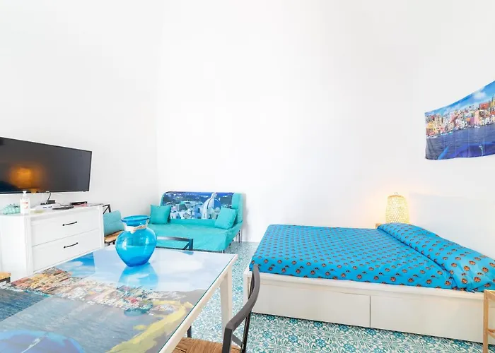 Monoblue アパート プロチーダ